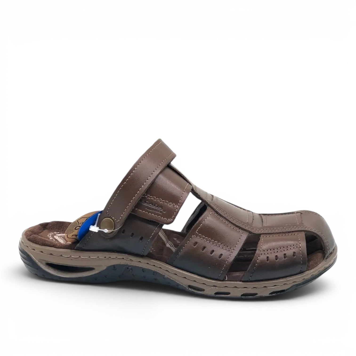 ShoeShop Pegada brown leather closed-toe men's sandal with adjustable strap and cushioned sole