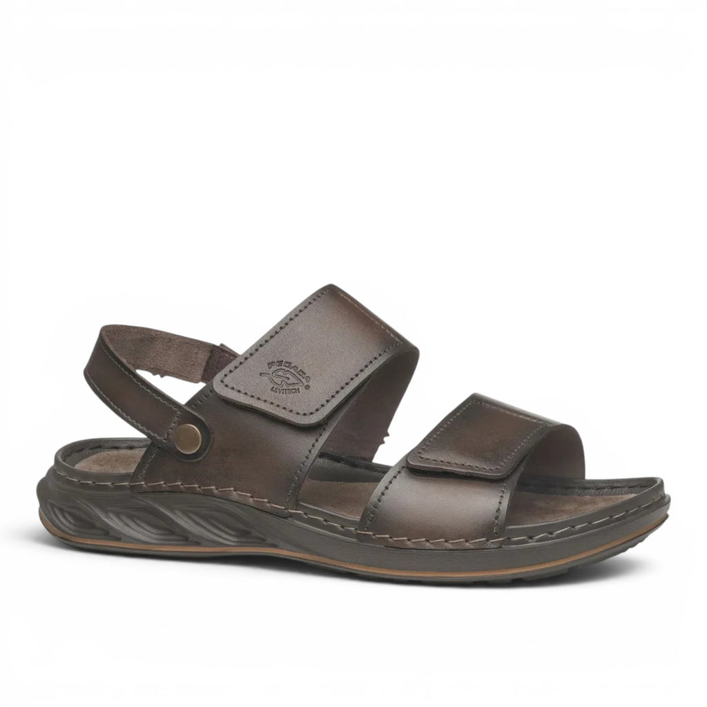 ShoeShop Pegada brown leather sandals with adjustable velcro straps and durable rubber sole
