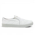 ShoeShop Pegada white quilted slip-on sneakers with a textured rubber sole
