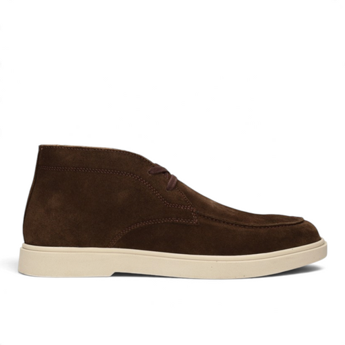 ShoeShop Poelman LIAM-29 dark brown suede desert boots with a white rubber sole, side profile view