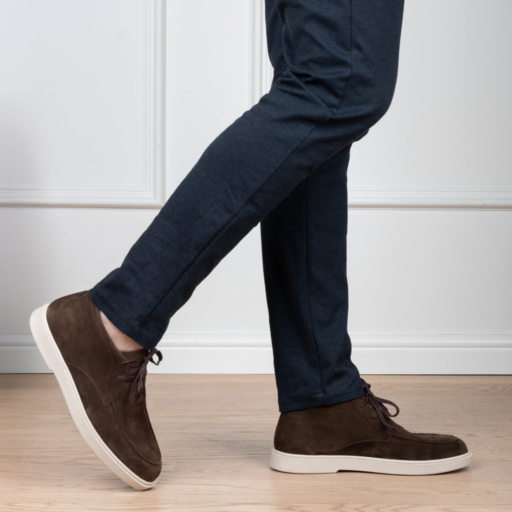 ShoeShop Poelman LIAM-29 dark brown suede lace-up casual shoes worn with navy trousers