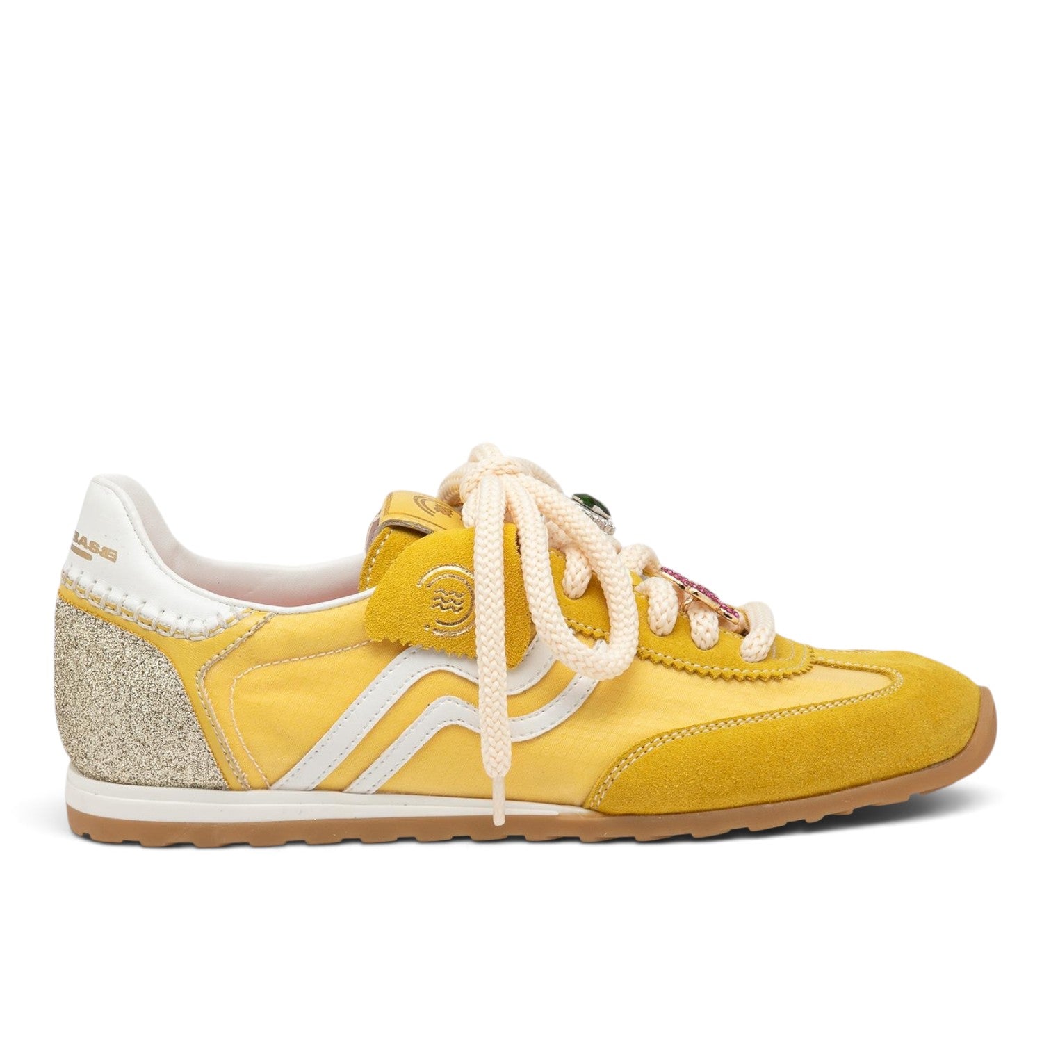 ShoeShop Primabase 51500 yellow vintage-style running sneakers with suede, mesh, and glitter heel detail.
