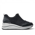 ShoeShop Remonte D0T07-14 black wedge sneakers with a front zipper, textured pattern, and white platform sole.