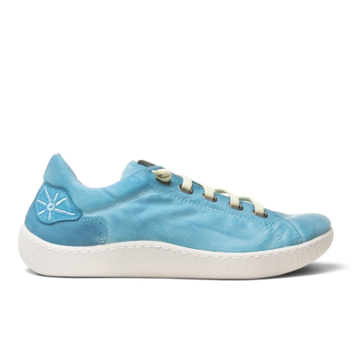 ShoeShop Sunni Sabbi OSHIMA light blue canvas sneakers with white laces and embroidered floral heel detail