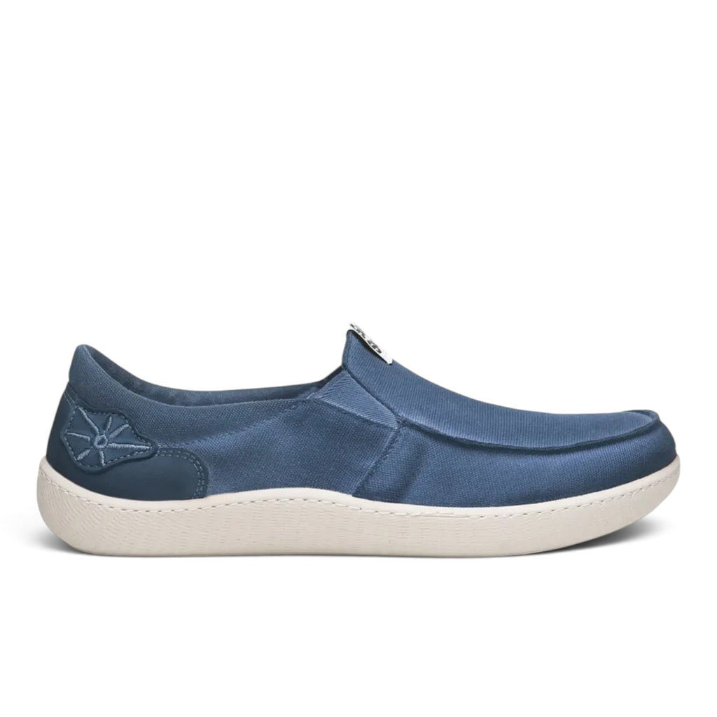 ShoeShop Sunni Sabbi SAPPORO blue organic cotton slip-on shoes with a natural rubber and cork zero-drop sole