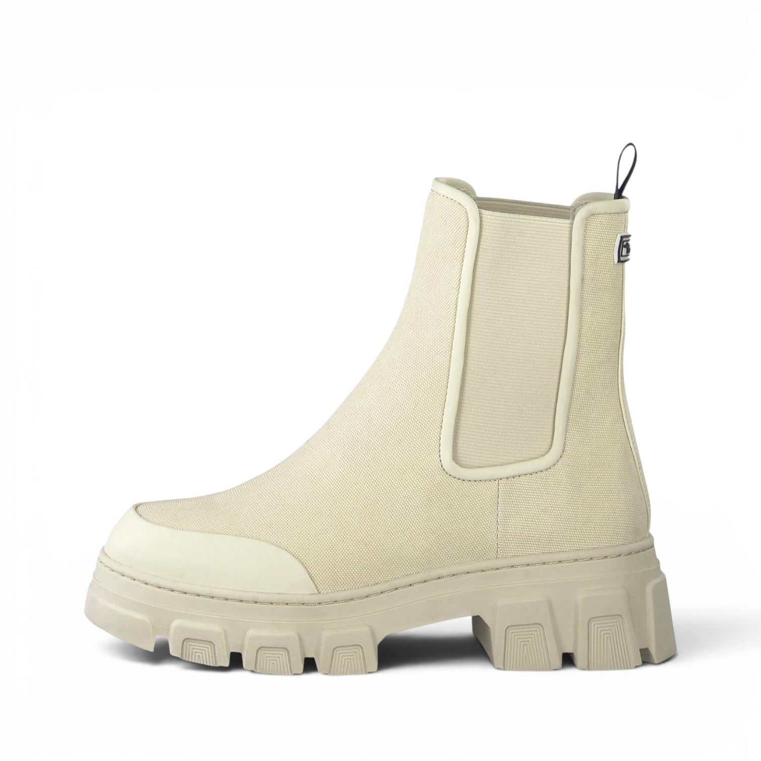 ShoeShop Tamaris beige textile Chelsea boots with a chunky rubber lug sole and 5cm heel