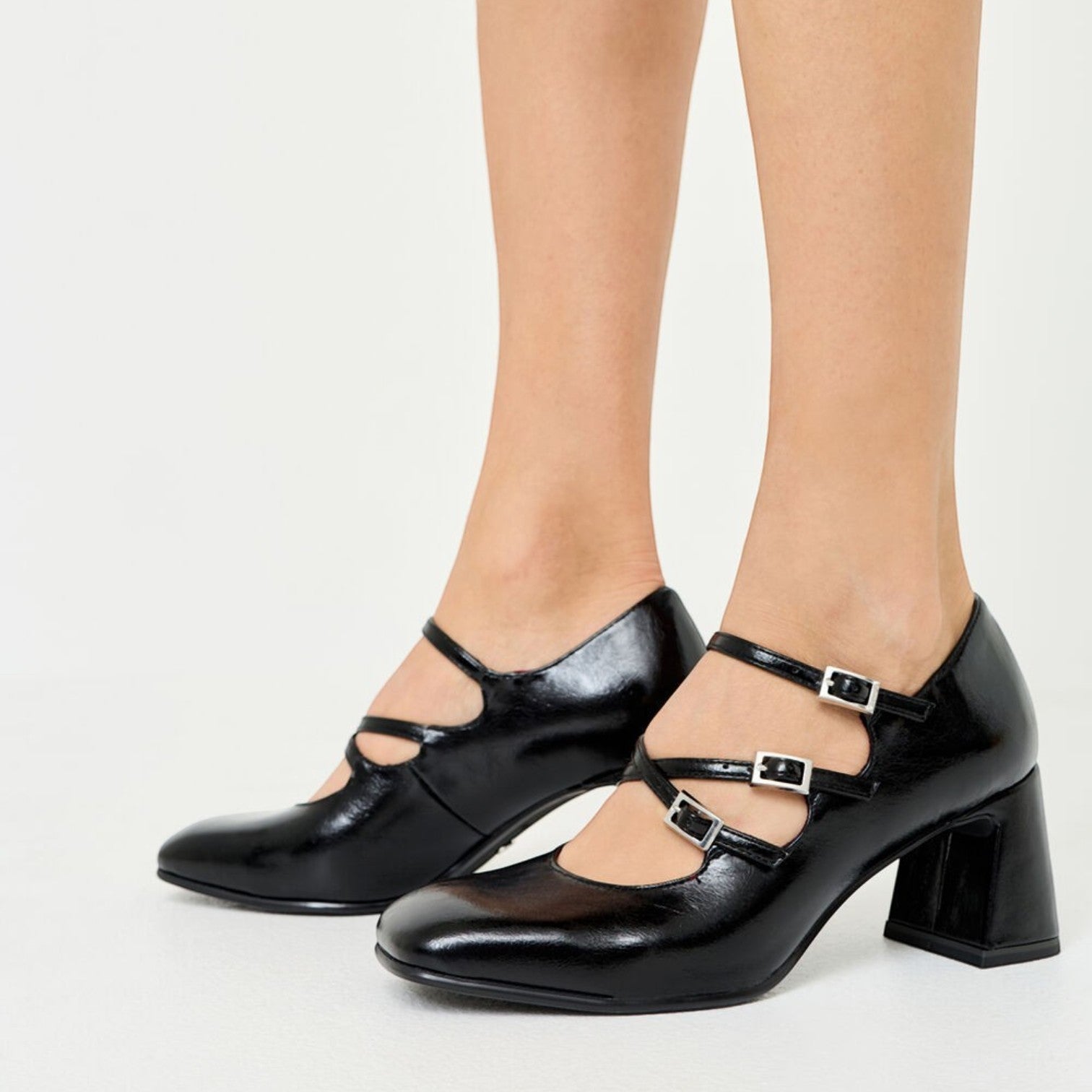 ShoeShop Tamaris black patent leather Mary Jane heels with double buckle straps and block heel