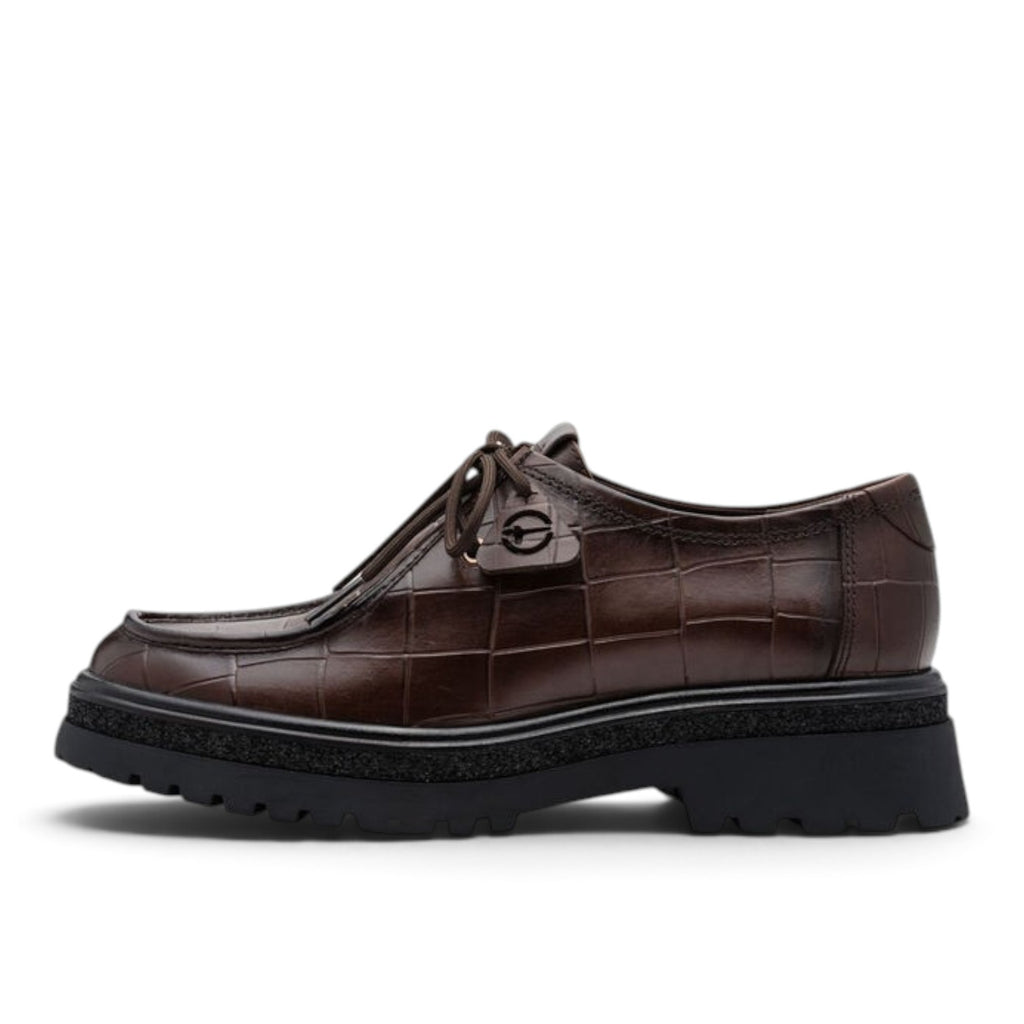 ShoeShop Tamaris brown leather lace-up shoes with a crocodile-embossed texture and a chunky black lug sole