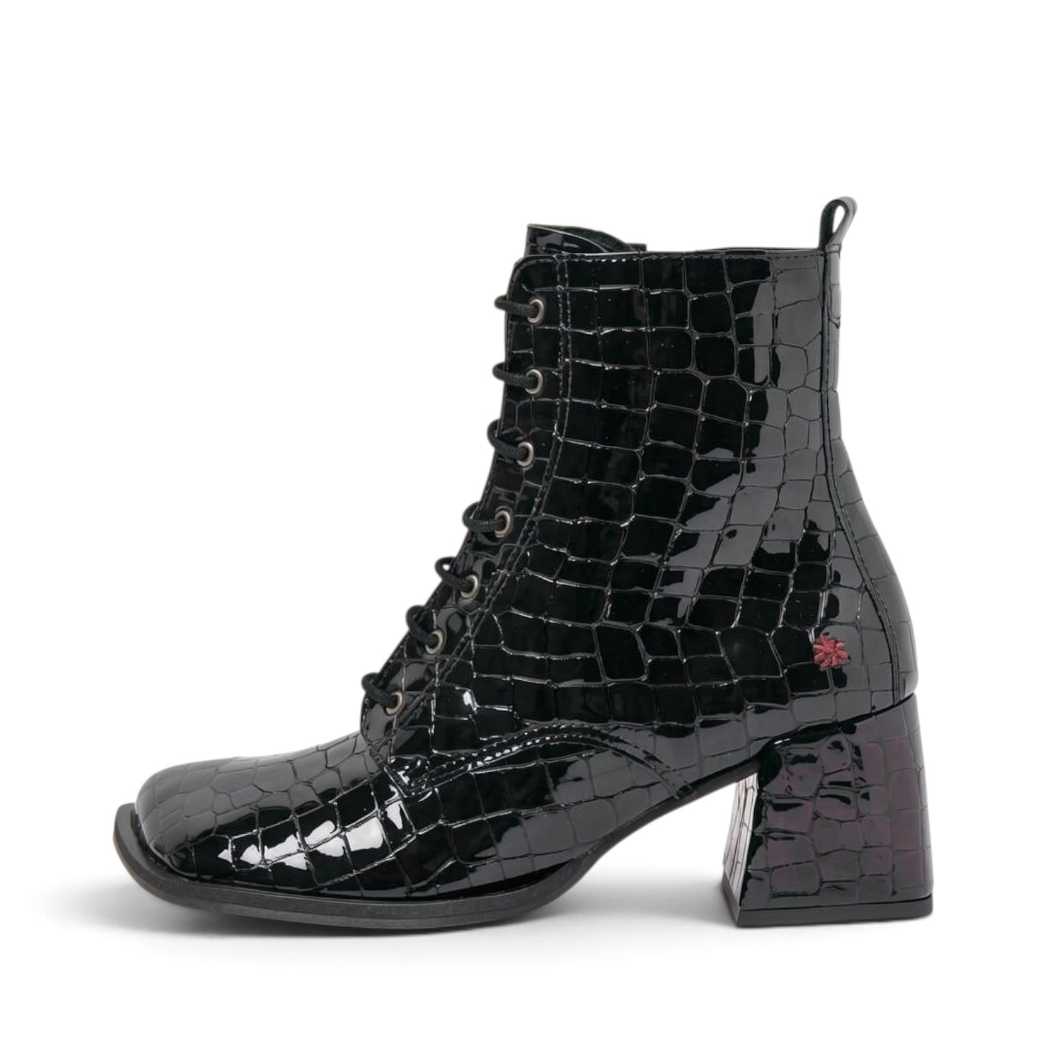 ShoeShop Verona black patent leather lace-up ankle boots with a square toe and block heel