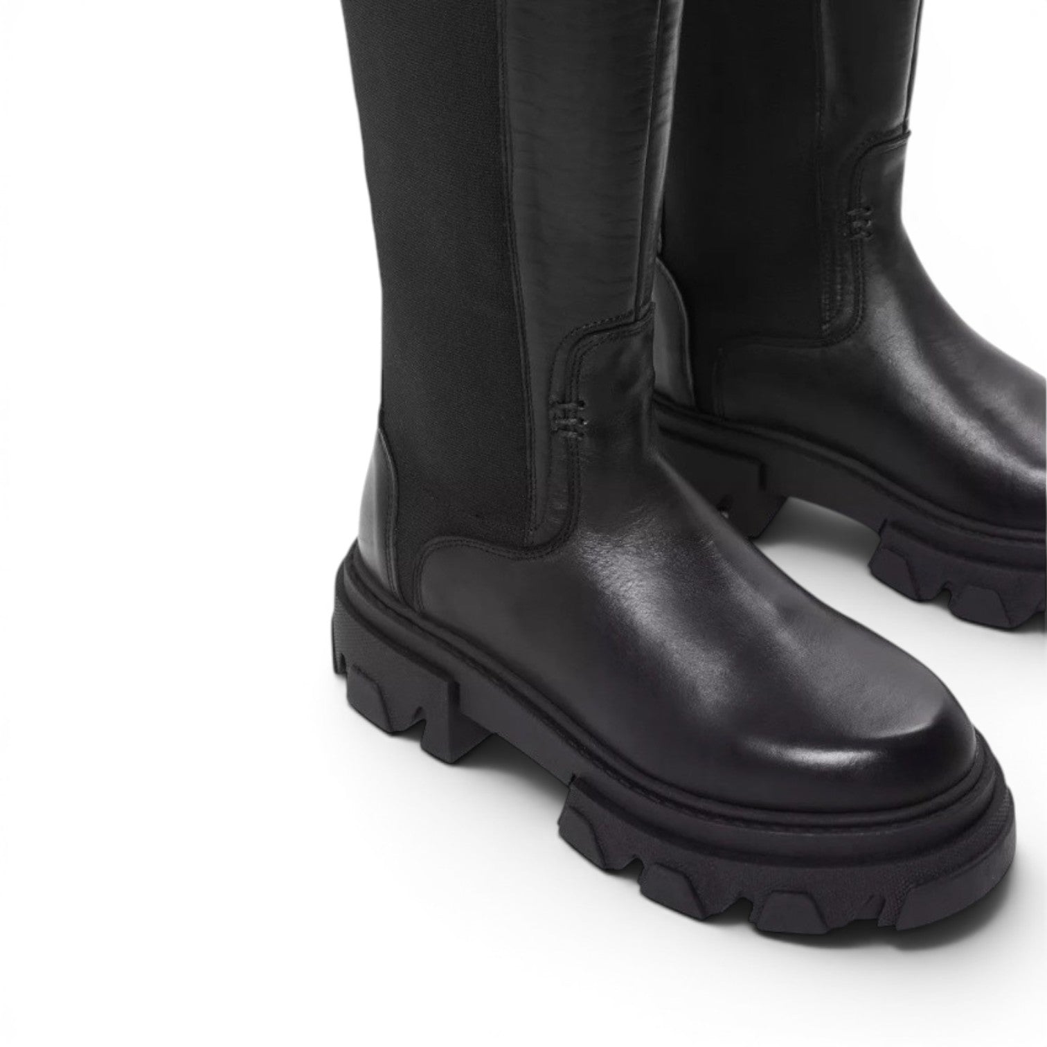 ShoeShop black leather chelsea boots with a chunky sole and elasticated side panels.