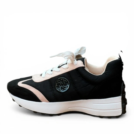 La strada 22000044.webp