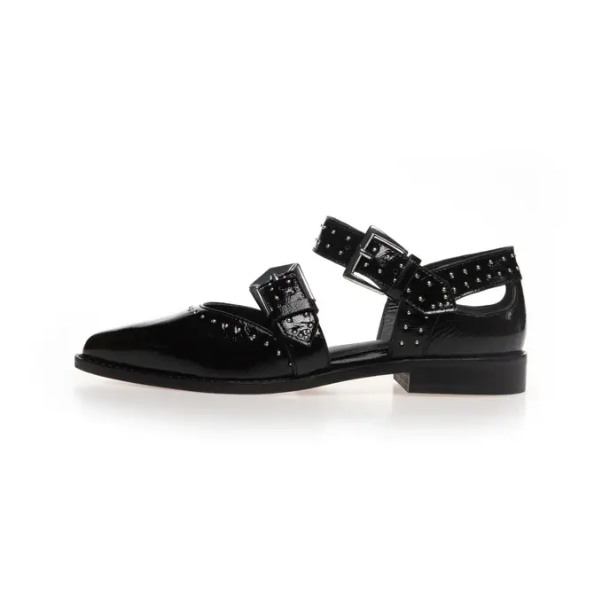CLOSE_TO_YOU-Loafers-CS8584-0011_BLACK_PATENT-1.webp