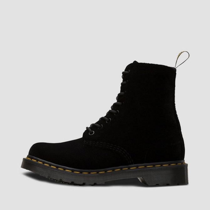 Dr. Martens Velvet