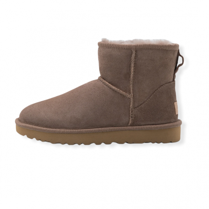 UGG